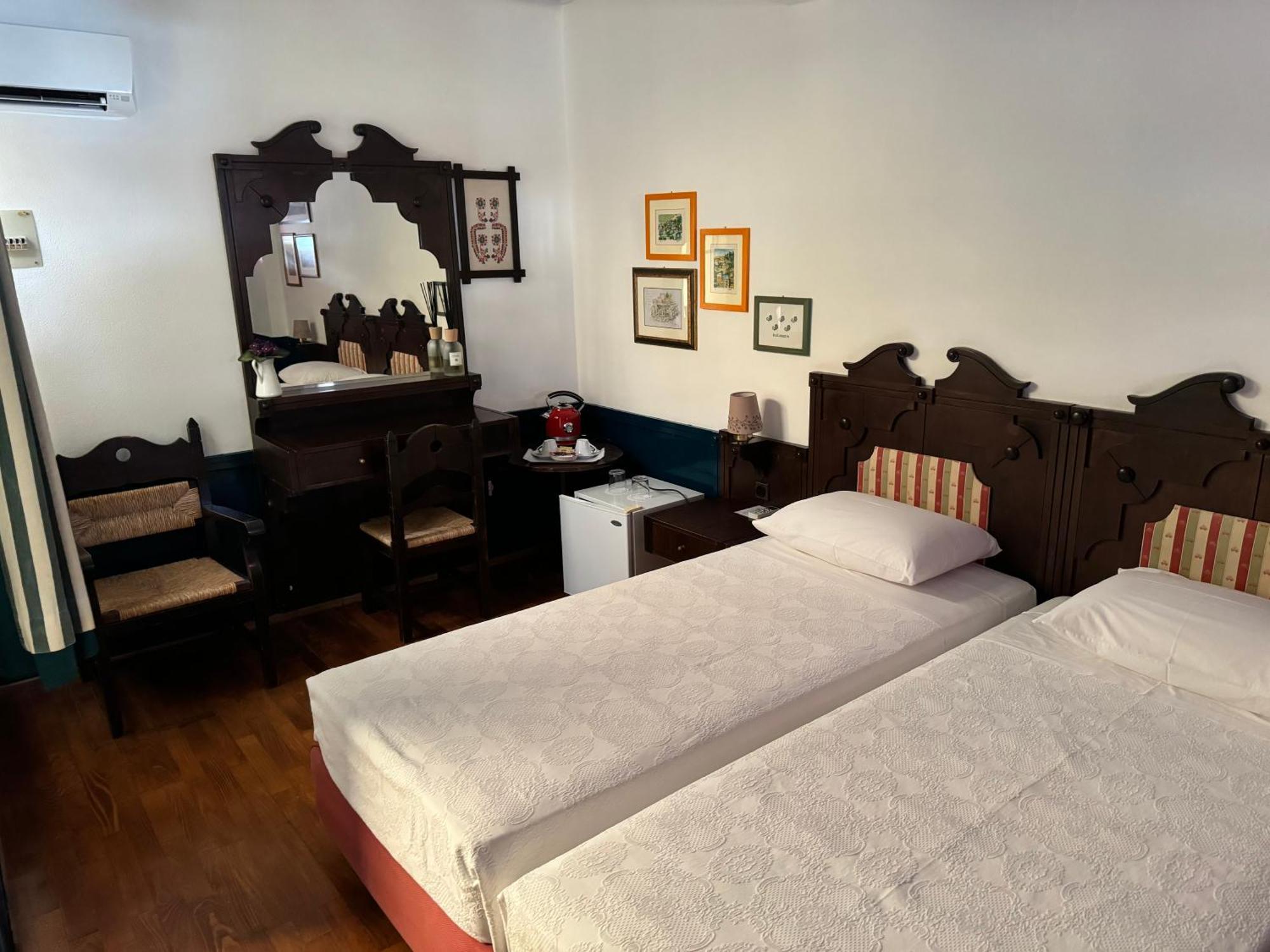 Hotel Aliki Сімі Екстер'єр фото
